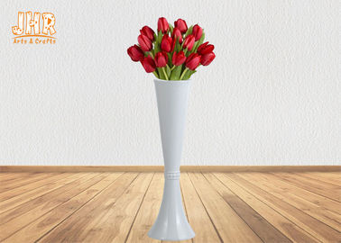 Hohe dekorative glatte weiße Fiberglas-Pflanzer-Boden-Vasen-Blumen-Töpfe