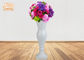 Weiße Fiberglas-Boden-Vasen Homewares-Ziergegenstände, die Mittelstück-Tabellen-Vasen heiraten